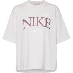 Nike Women's Sportswear Classic T-shirt - Light Orewood Brown