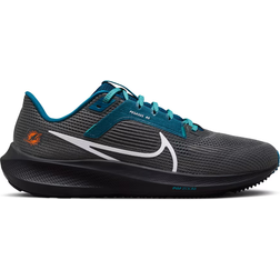 Nike Pegasus 40 NFL Miami Dolphins M - Anthracite/Turbo Green/Marina/White