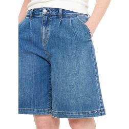 Tu Pleated Bermuda Shorts - Mid Denim