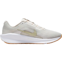 Nike Downshifter 13 W - Phantom/Light Bone/Gum Light Brown/Neutral Olive