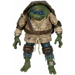 NECA Universal Monsters x Teenage Mutant Ninja Turtles Ultimate Leonardo as The Hunchback