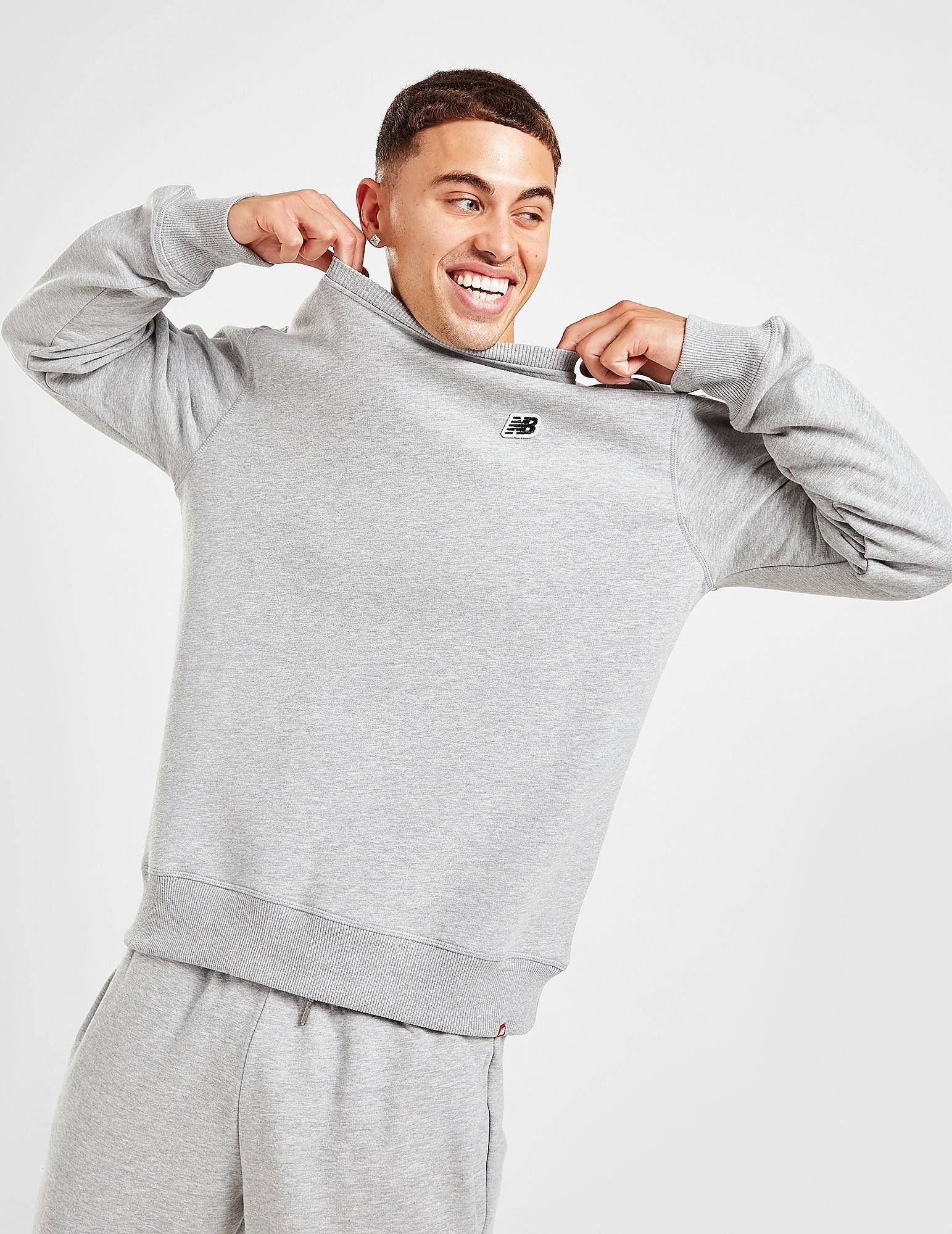 New Balance Logo Sweatshirt • See best prices today