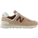 New Balance 574 W - Flat Taupe/Rich Oak/Turtledove