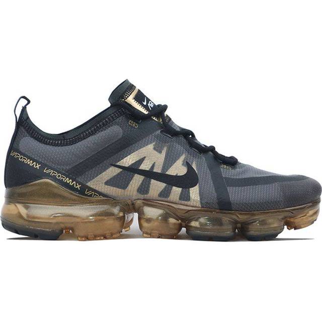 Nike air vapormax plus hotsell women's black and gold